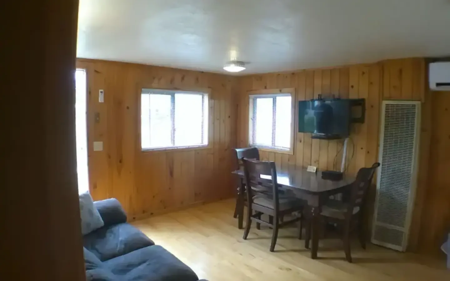 Cottage 5 interior